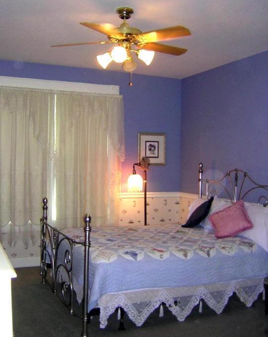 לורנס Victorian Veranda Country Inn חדר תמונה