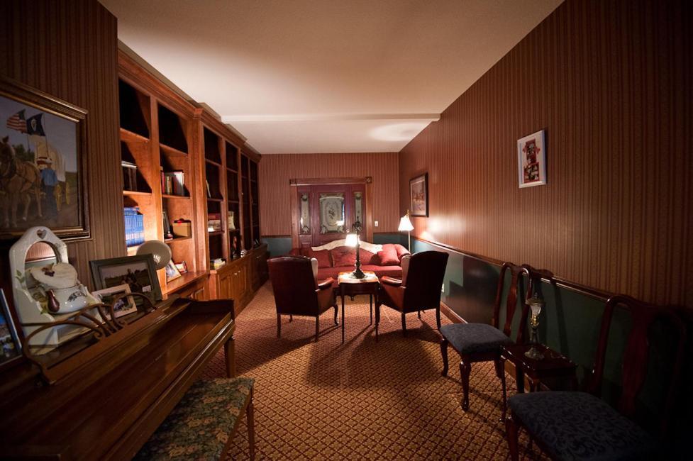 לורנס Victorian Veranda Country Inn מראה חיצוני תמונה